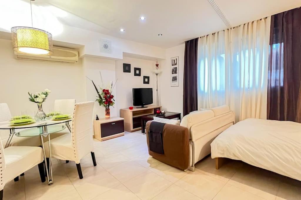Oleholidays Panorama Junto Al Mar Apartemen Marbella